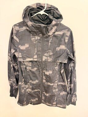 Mondetta Hooded Lightweight Windbreaker Jacket Gray Abstract Print